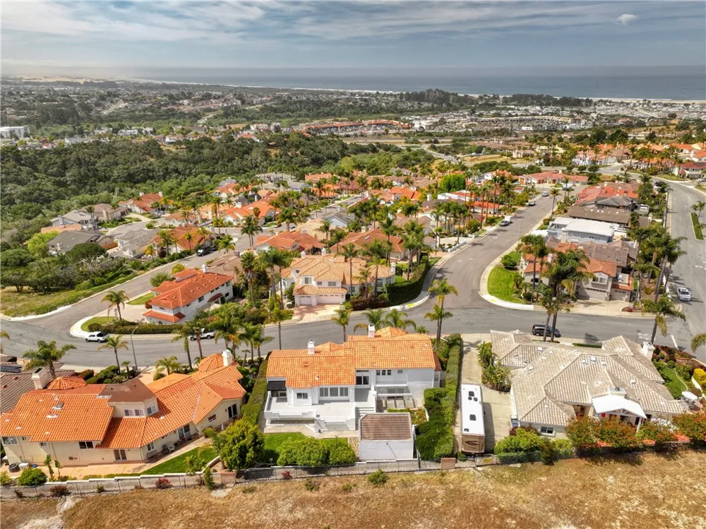 34 El Viento Pismo Beach, CA 93449