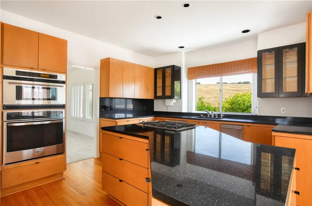 34 El Viento Pismo Beach, CA 93449