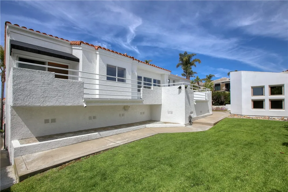 34 El Viento Pismo Beach, CA 93449