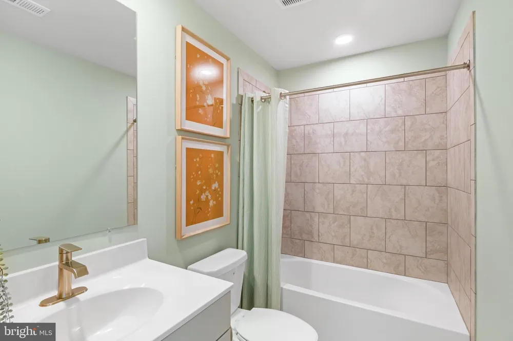 10109 SHENANDOAH LANE White Plains, MD 20695