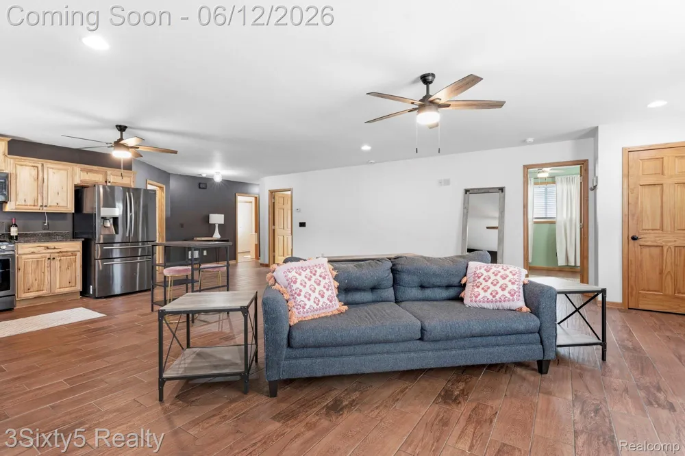 20060 Koths Street Taylor City, MI 48180