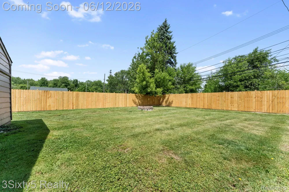 20060 Koths Street Taylor City, MI 48180