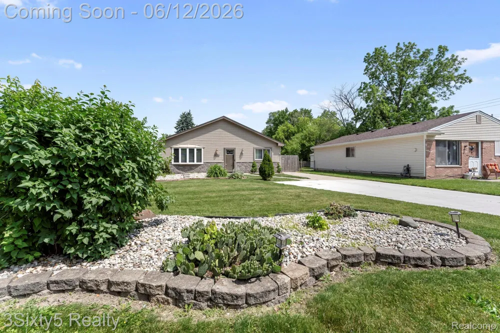 20060 Koths Street Taylor City, MI 48180