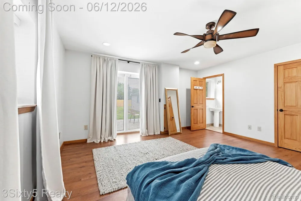 20060 Koths Street Taylor City, MI 48180