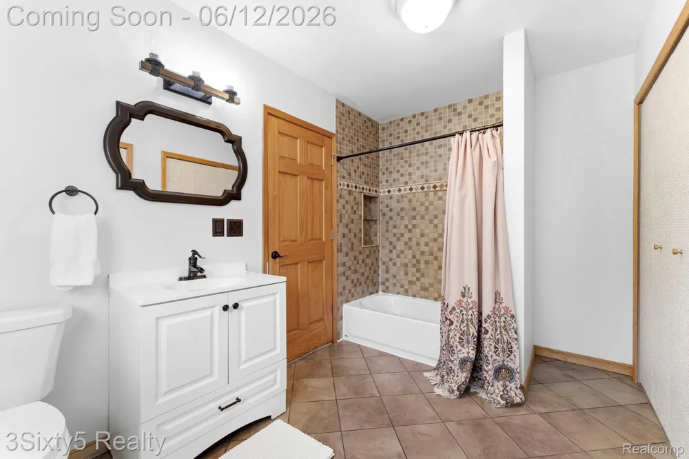 20060 Koths Street Taylor City, MI 48180