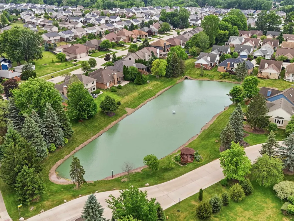 41891 Clinton Pines Drive Clinton Charter Township, MI 48038