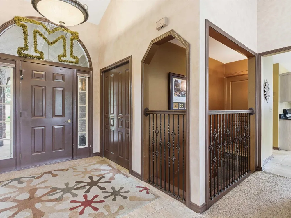 41891 Clinton Pines Drive Clinton Charter Township, MI 48038