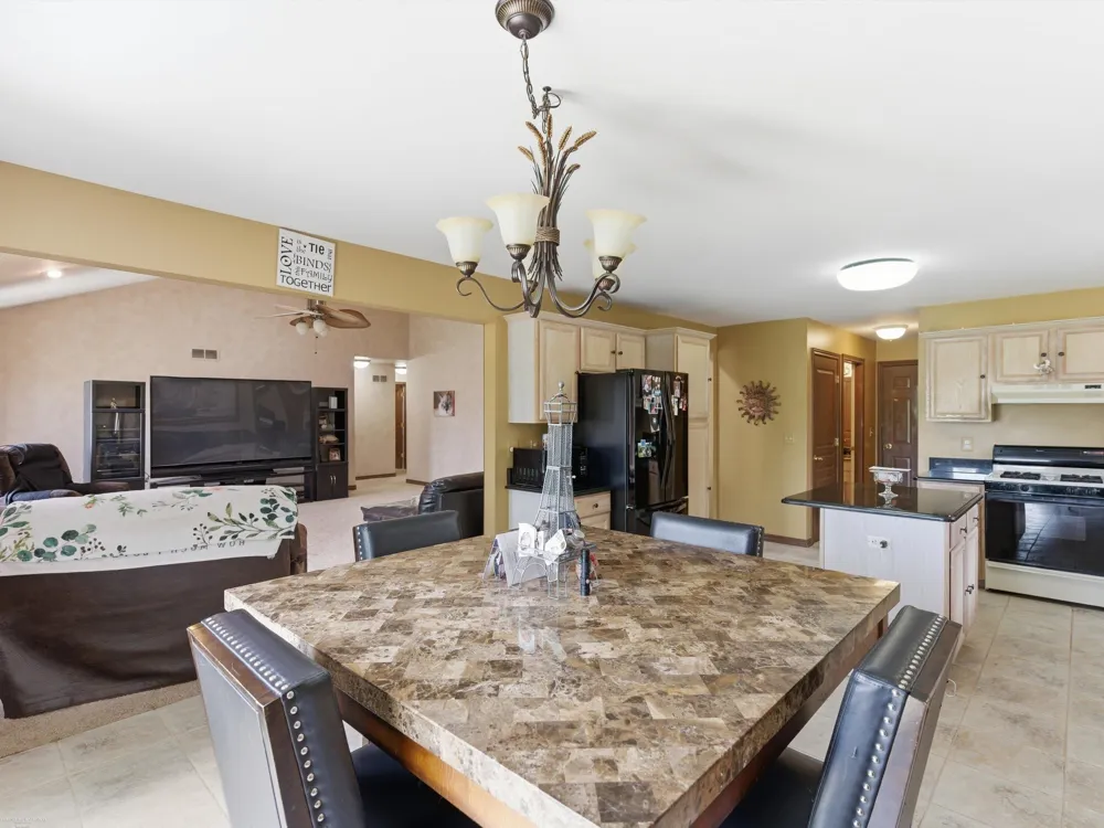 41891 Clinton Pines Drive Clinton Charter Township, MI 48038