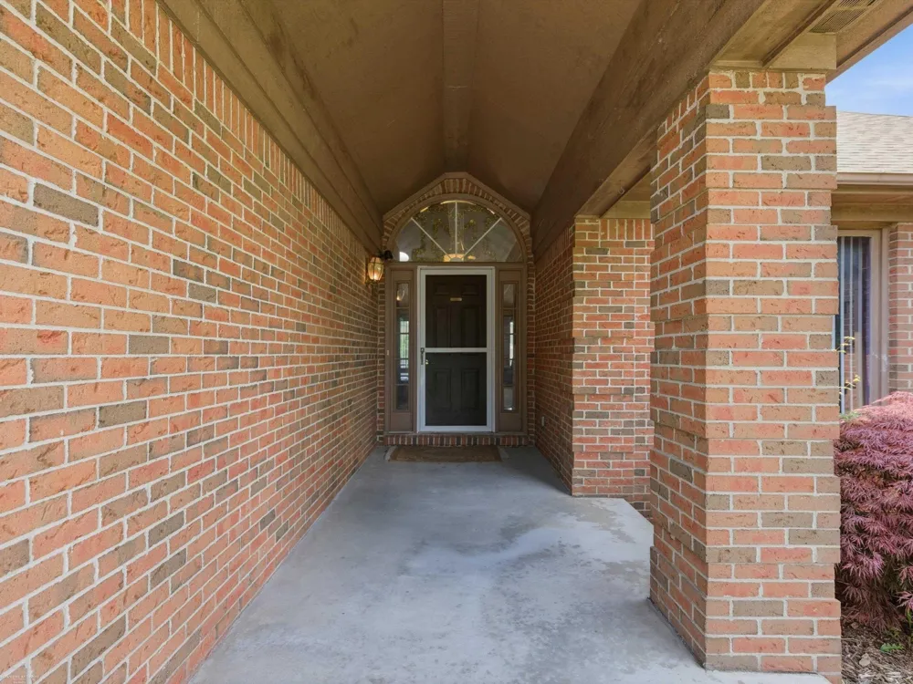 41891 Clinton Pines Drive Clinton Charter Township, MI 48038
