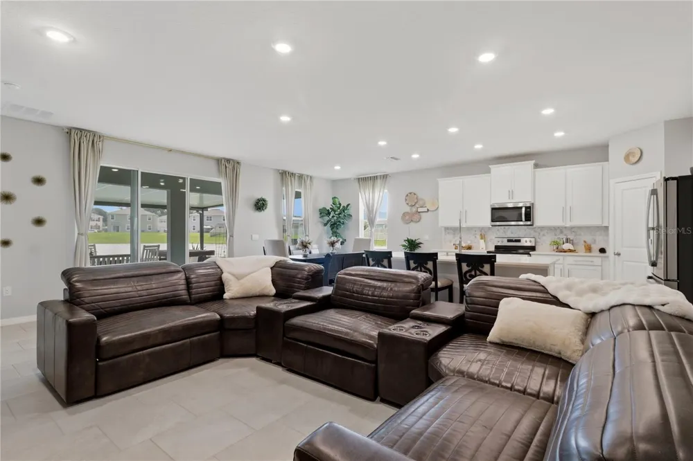 11316 SPOONBILL FLOCK WAY San Antonio, FL 33576