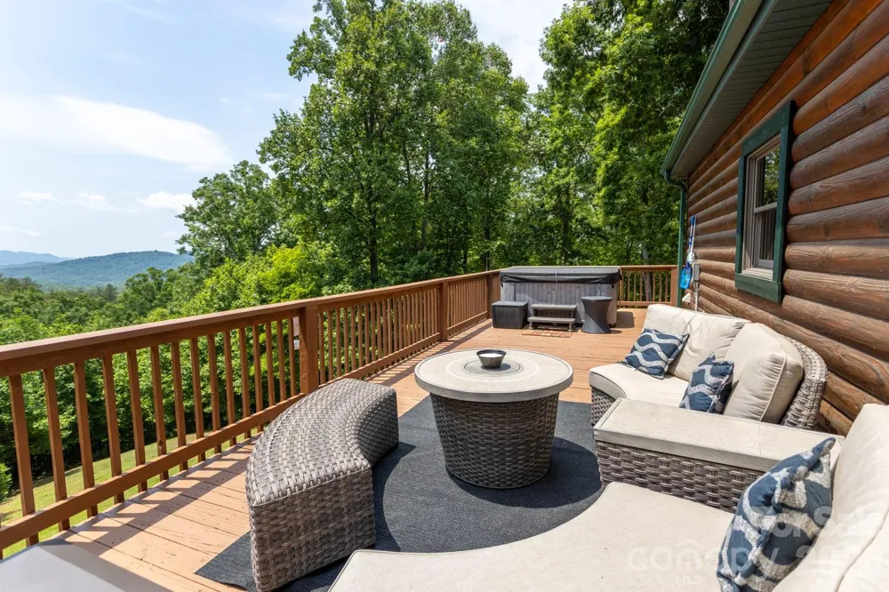 110 Mountain Crest Drive S Marion, NC 28752