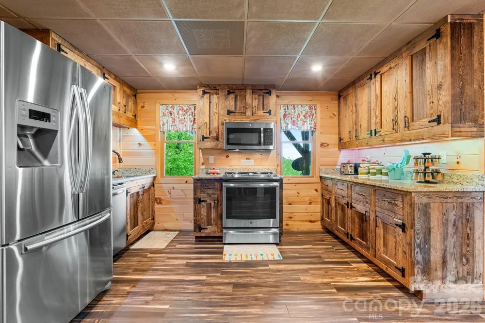 110 Mountain Crest Drive S Marion, NC 28752