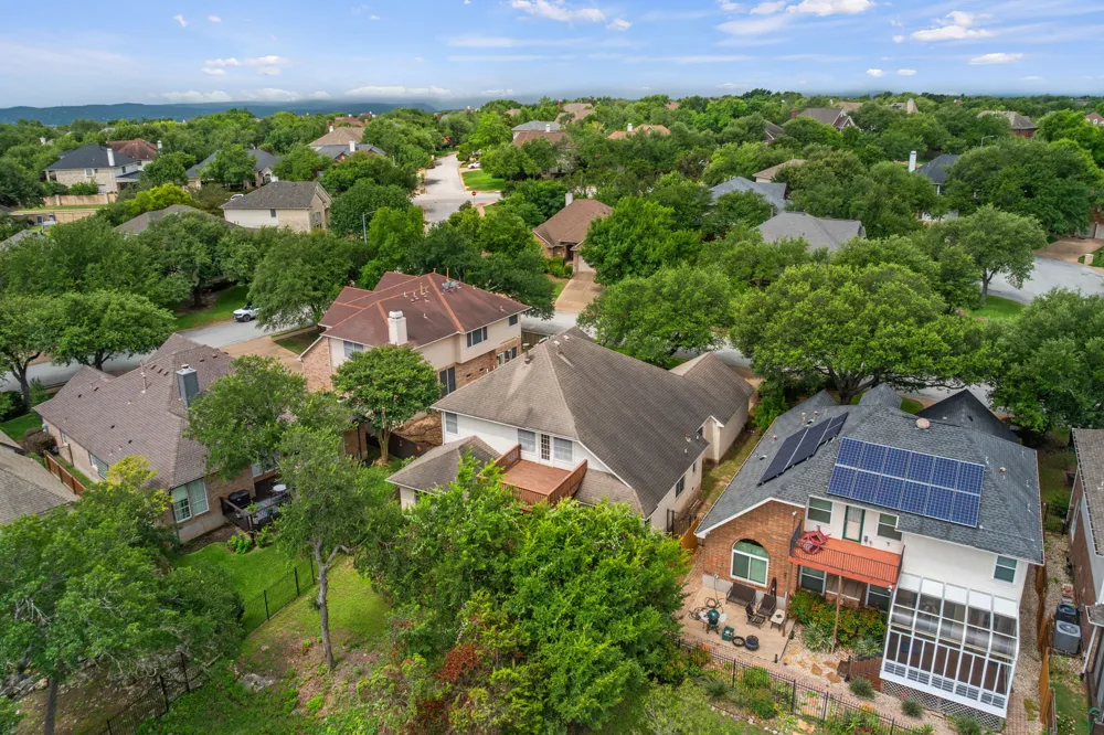 10004 Scull Creek Drive Austin, TX 78730