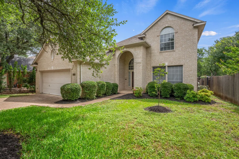 10004 Scull Creek Drive Austin, TX 78730