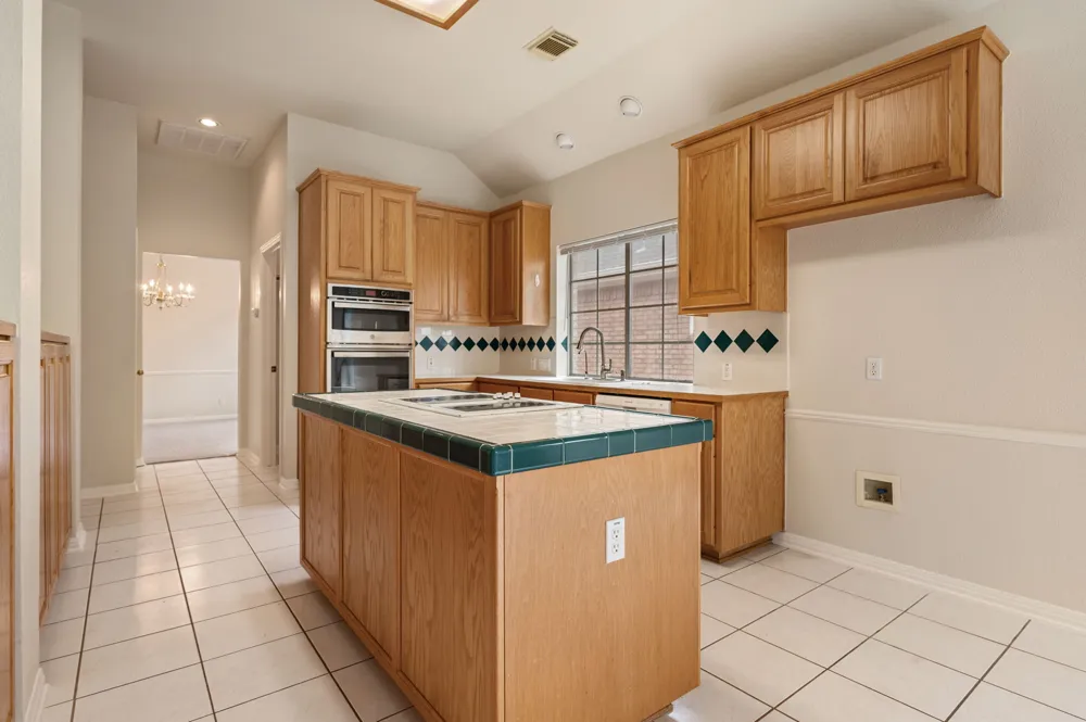 10004 Scull Creek Drive Austin, TX 78730