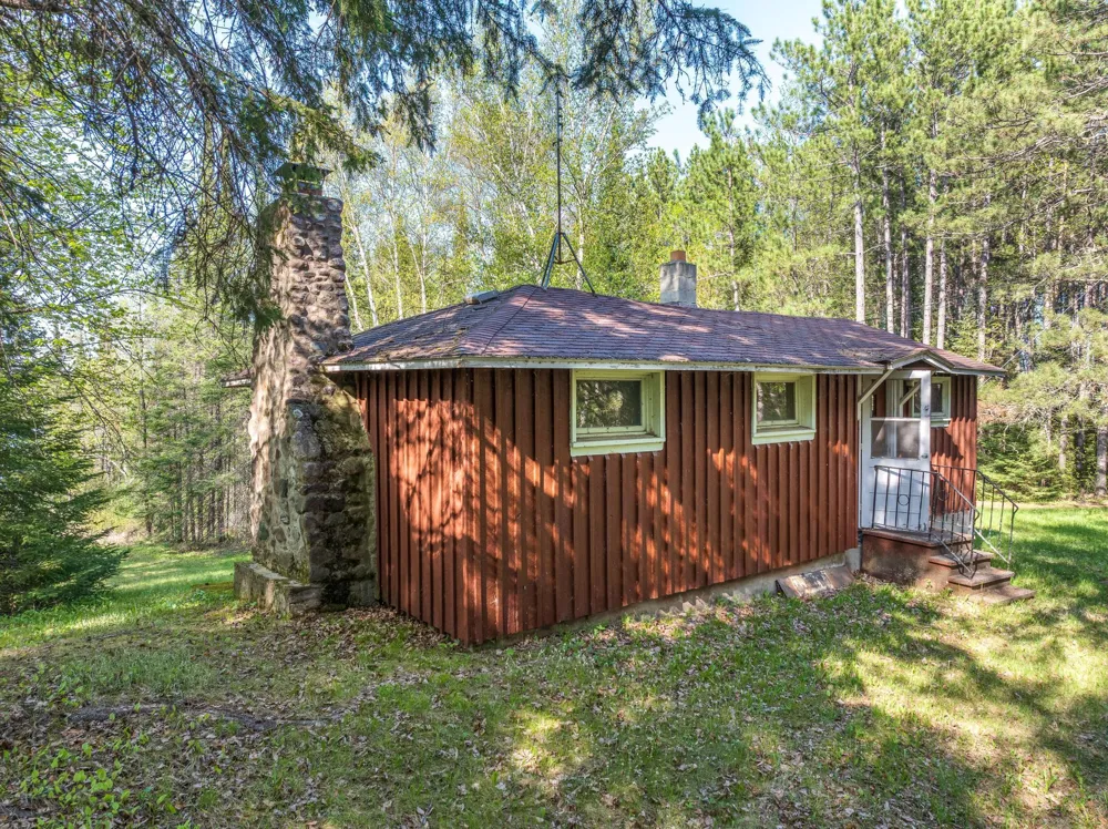 2685 Elliots Lake Road Eveleth, MN 55734