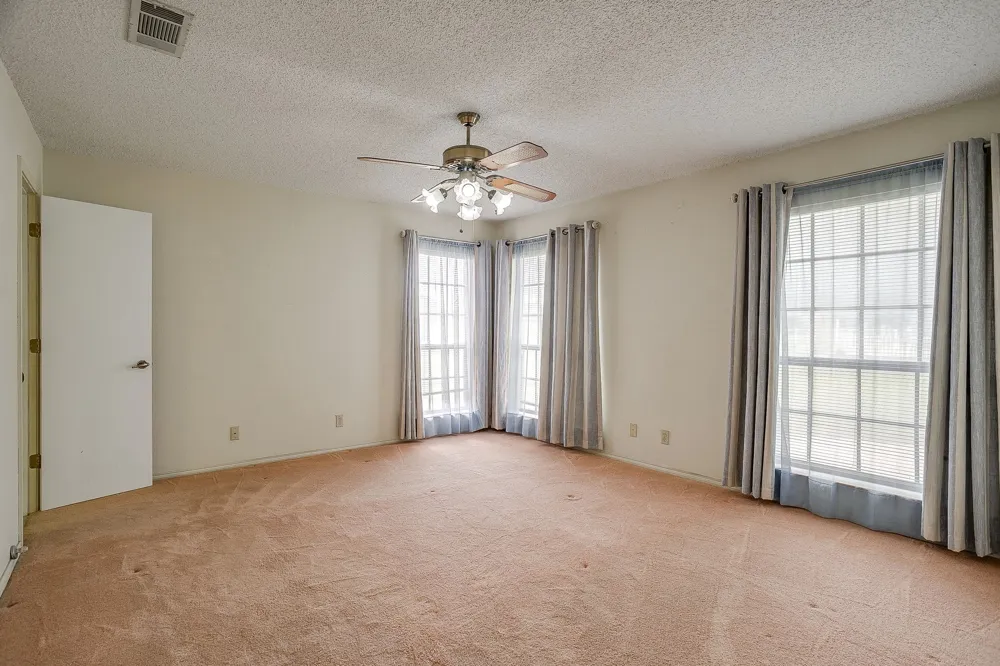 1288 Fm 67 Covington, TX 76636