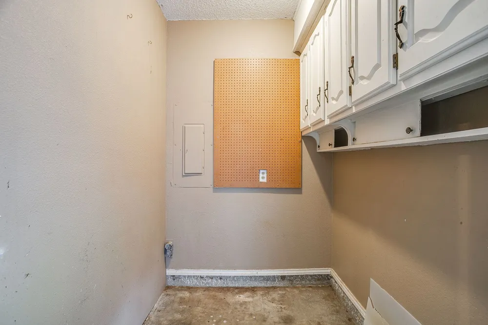 1288 Fm 67 Covington, TX 76636