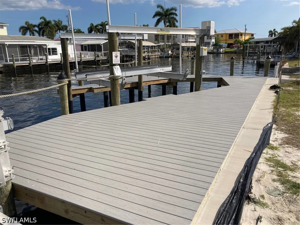 TRIGGERFISH STREET Matlacha, FL 33993
