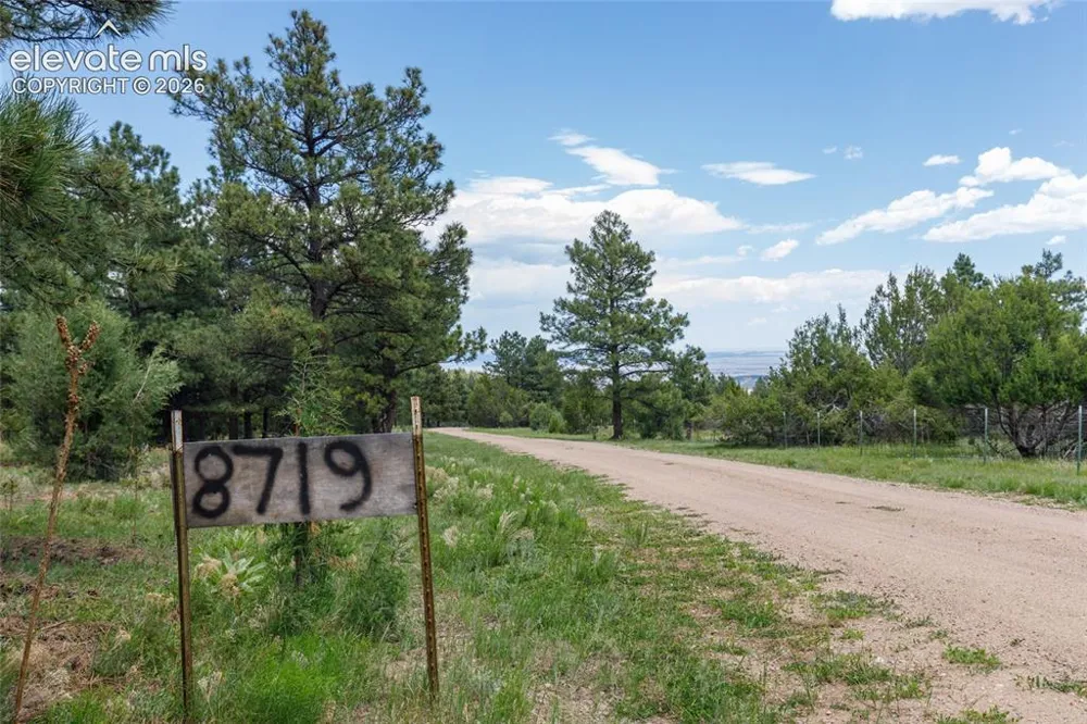 8719 Ponderosa Pine Drive Beulah, CO 81023