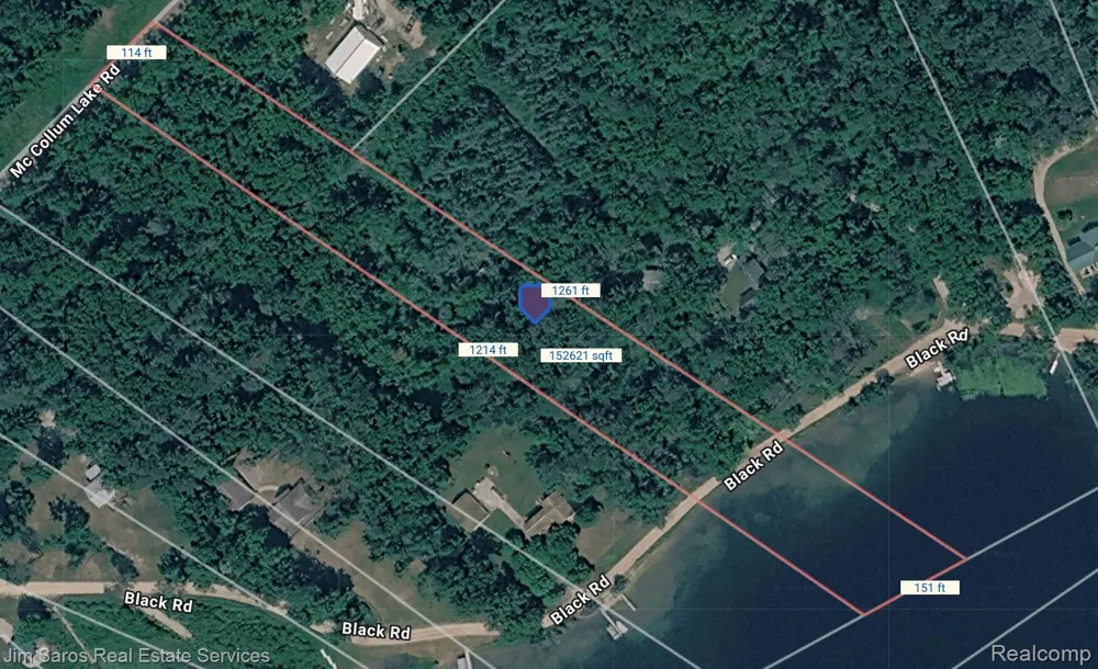 5635 Black Road Clinton Township, MI 48728