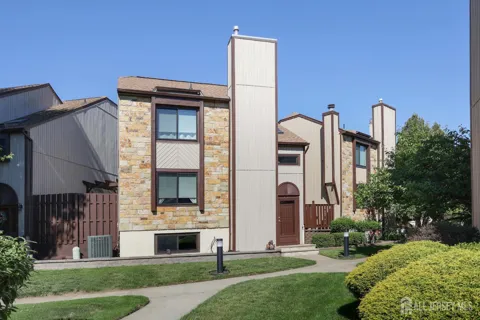 230 Silver Lane