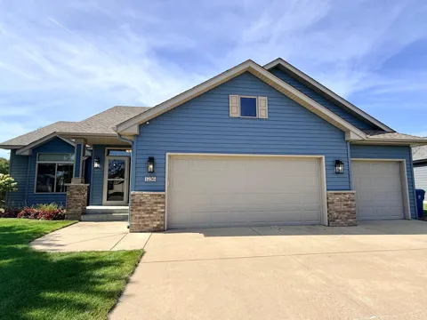 1256 Osauka Road NE
