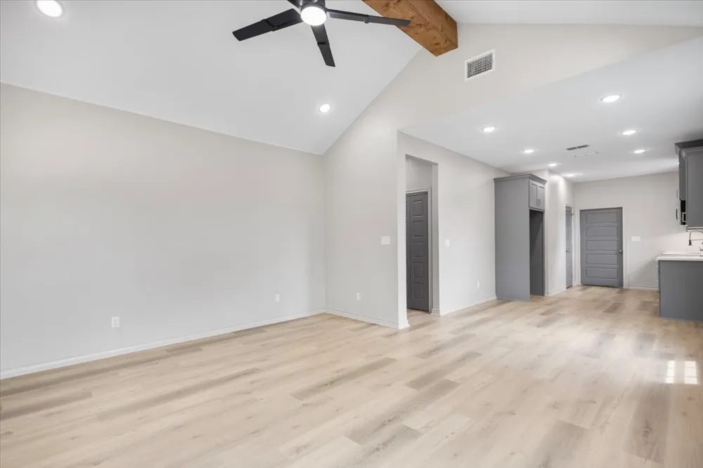 812 Grant Street Jacksonville, TX 75766