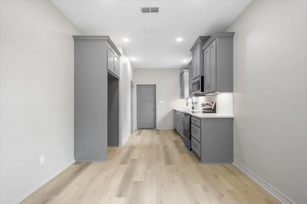 812 Grant Street Jacksonville, TX 75766