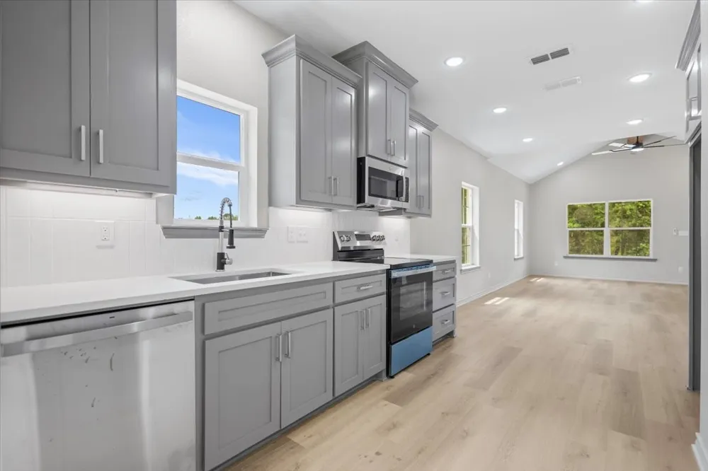 812 Grant Street Jacksonville, TX 75766