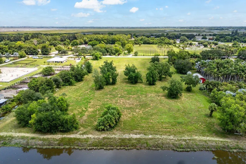 16526 Hollow Tree Lane Wellington, FL 33470