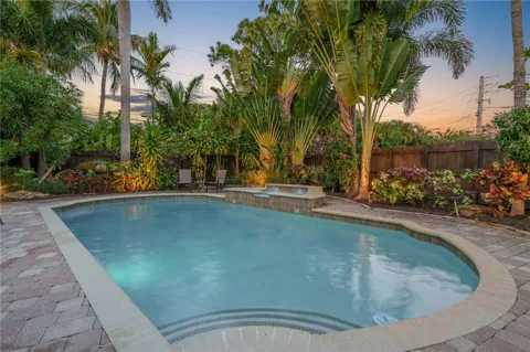 425 NE 25th Street