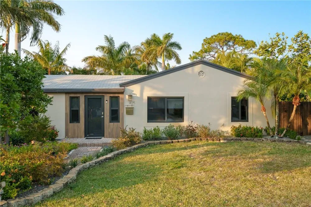 425 NE 25th Street Wilton Manors, FL 33305