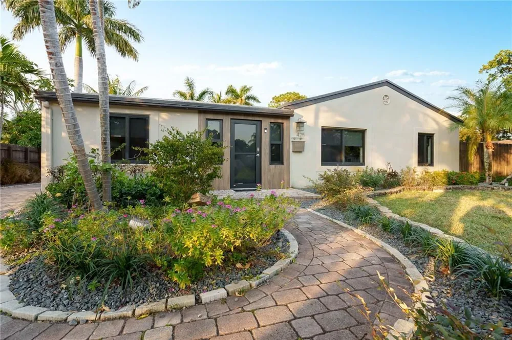 425 NE 25th Street Wilton Manors, FL 33305