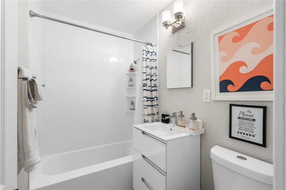 425 NE 25th Street Wilton Manors, FL 33305