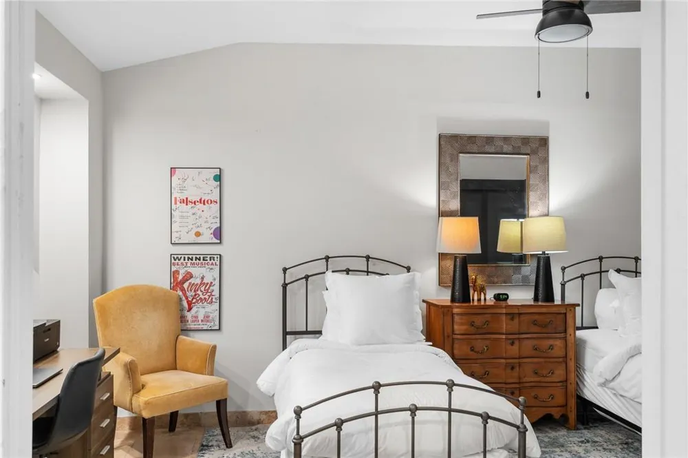 425 NE 25th Street Wilton Manors, FL 33305