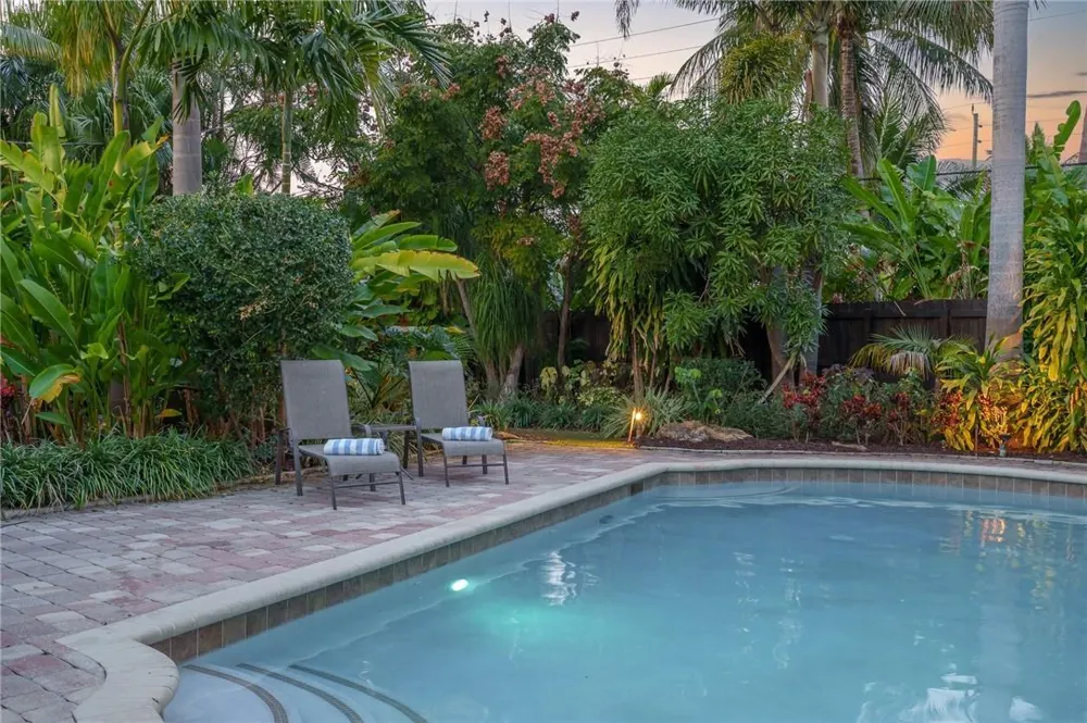 425 NE 25th Street Wilton Manors, FL 33305