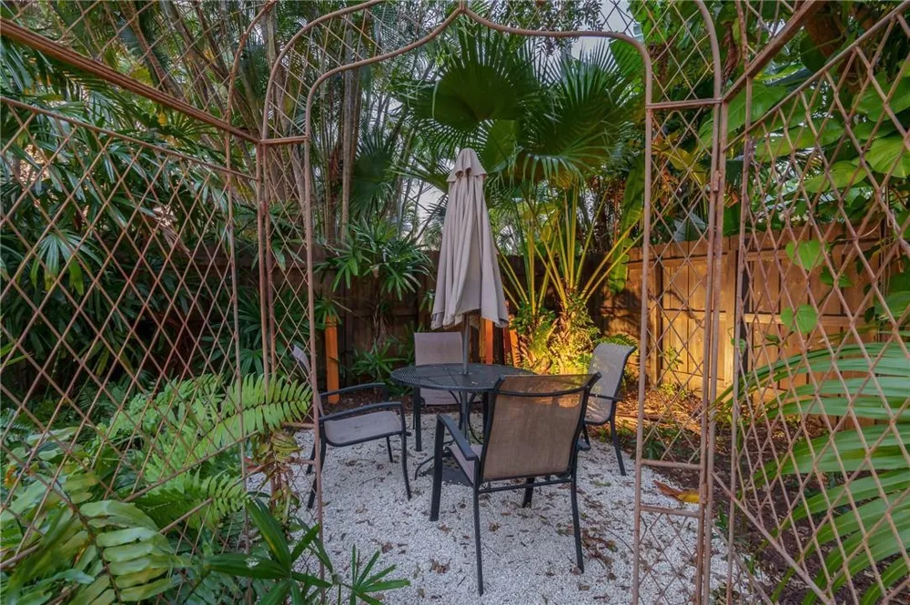 425 NE 25th Street Wilton Manors, FL 33305