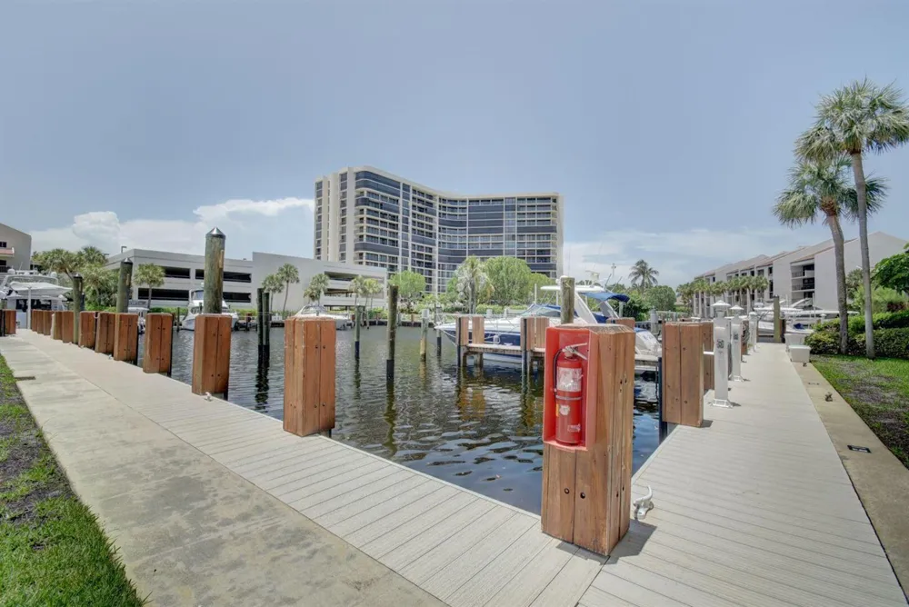4748 S Ocean Boulevard #203 Highland Beach, FL 33487