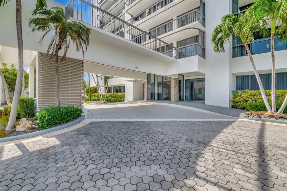 4748 S Ocean Boulevard #203 Highland Beach, FL 33487