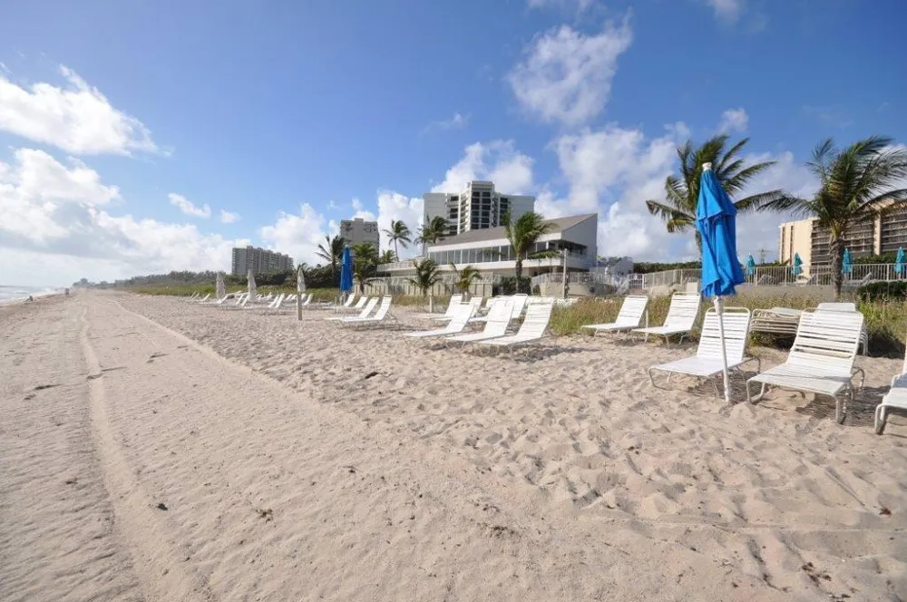 4748 S Ocean Boulevard #203 Highland Beach, FL 33487