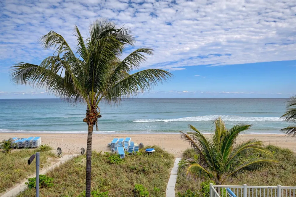 4748 S Ocean Boulevard #203 Highland Beach, FL 33487