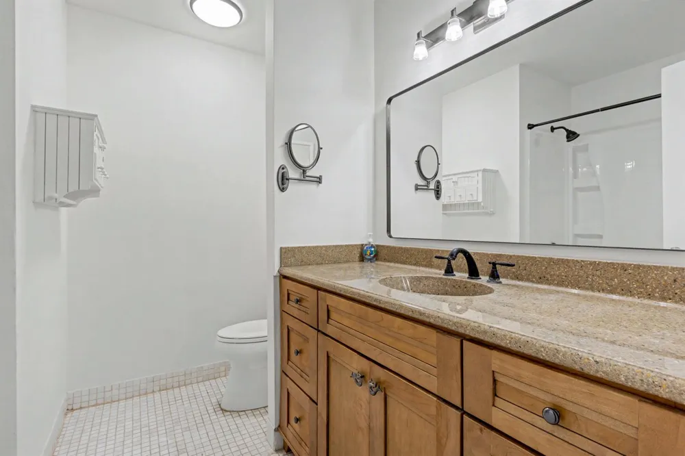 437 SW Natura Avenue #F Deerfield Beach, FL 33441