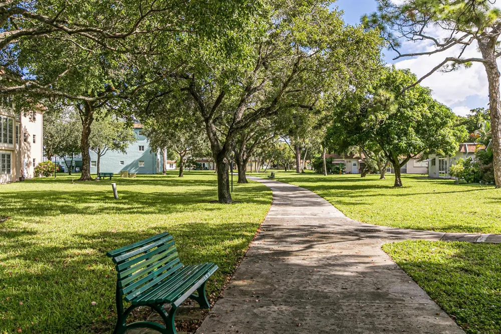 437 SW Natura Avenue #F Deerfield Beach, FL 33441