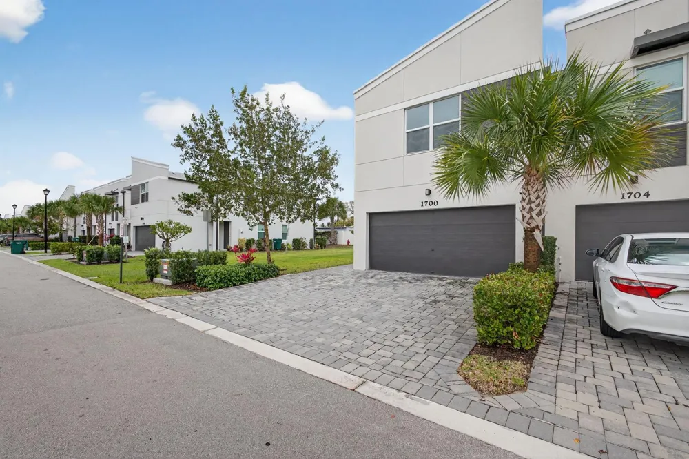 1700 Lindley Street Mangonia Park, FL 33407