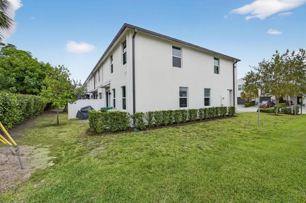 1700 Lindley Street Mangonia Park, FL 33407