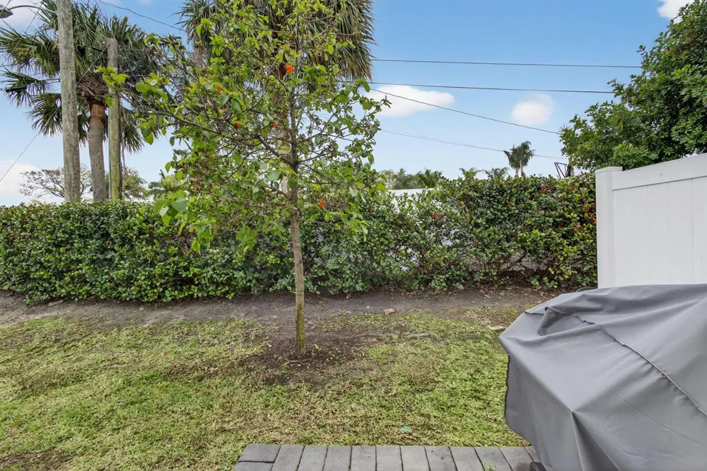 1700 Lindley Street Mangonia Park, FL 33407