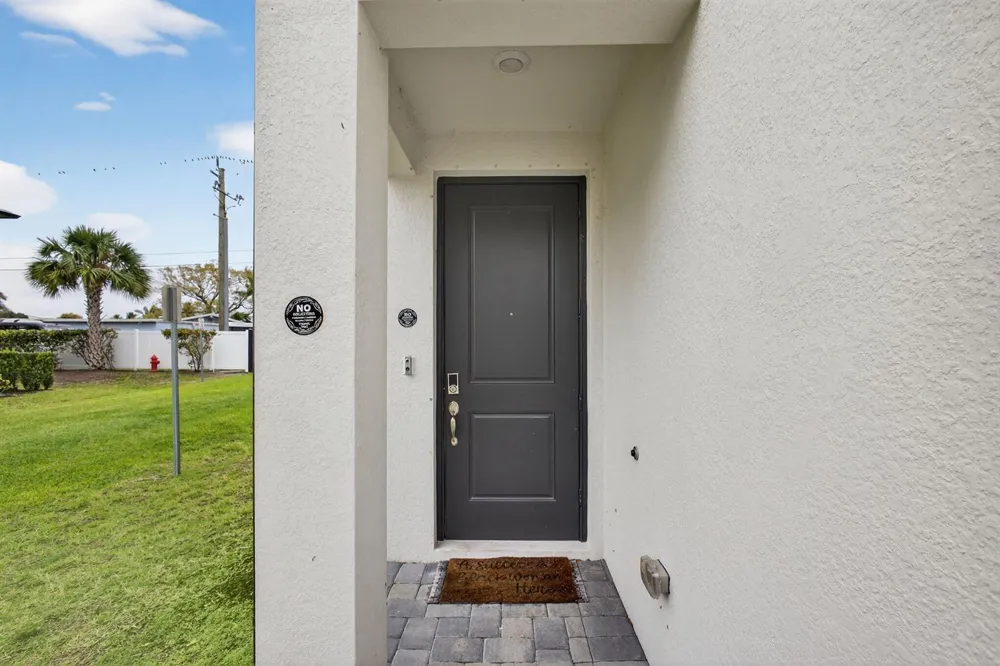 1700 Lindley Street Mangonia Park, FL 33407