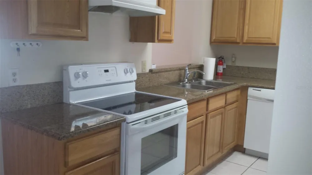 11020 YORKSHIRE RIDGE COURT Orlando, FL 32837