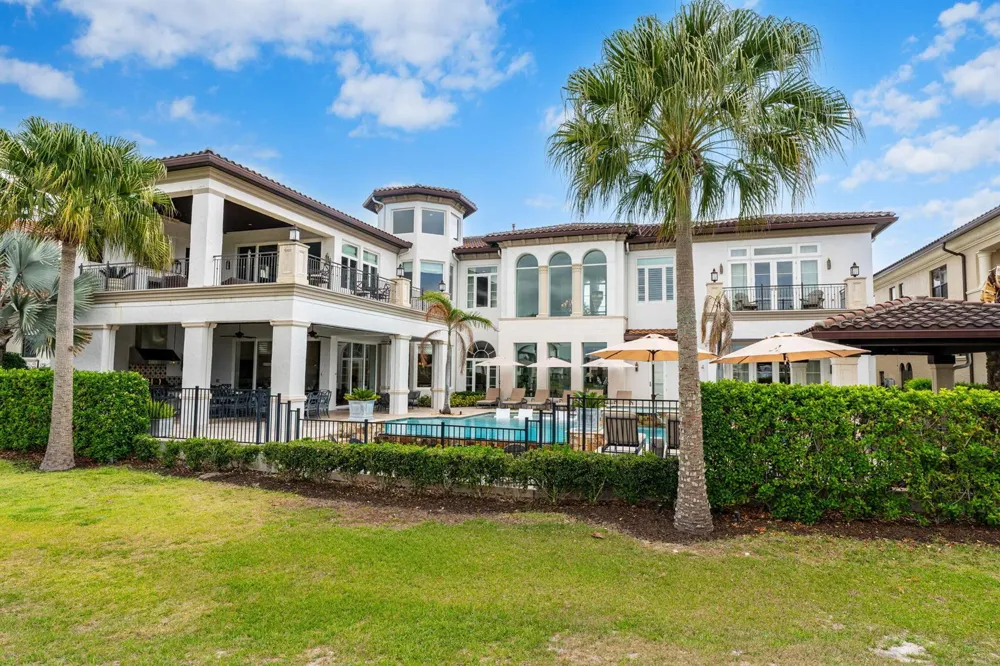 430 Muirfield Loop Kissimmee, FL 34747
